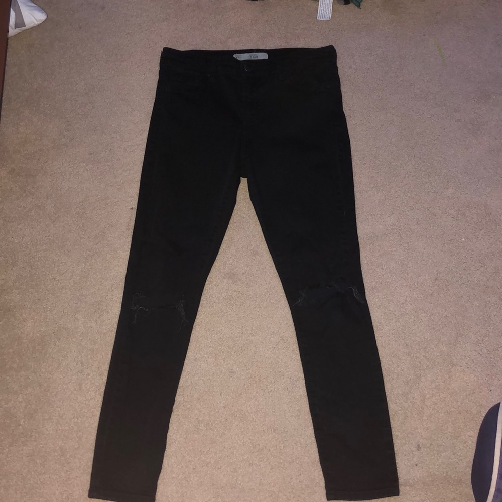 Black ripped jeans